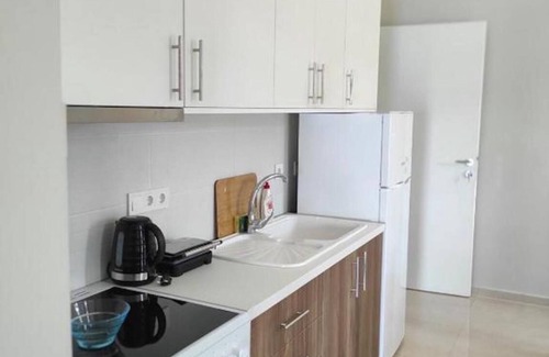 Vlachiana Apartment | Well-equipped apartments just 30 m from the beach