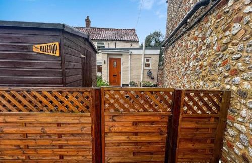 Ringstead House | Well Furnished Holiday Cottage In The Heart Of Docking, Norfolk Ref 99009Ht