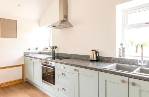 Tickenham House | Well-located countryside cottage