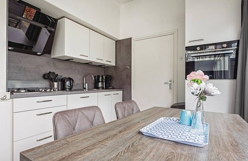 Strucht House | Well-Maintained Bungalow Near Valkenburg