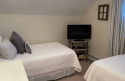 Chautauqua House | Well maintained vacation home near Chautauqua Institution