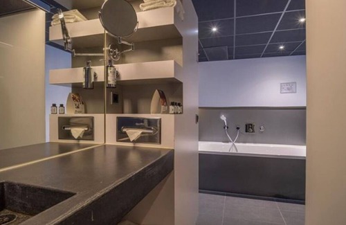 Municipality of Sittard-Geleen Hotel | Wellness Retreat & Nearby Hiking Trails in Sittard Easy Access to Park