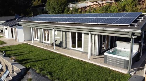 Wasungen House | Wellnorama 1 - WellnessFerienhaus mit Pool, Sauna und eigenem Whirlpool mitten in Deutschland