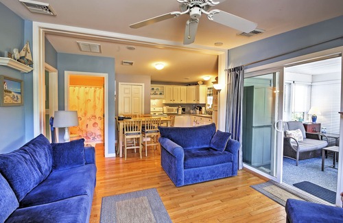 Moody Cottage | Wells Beach Cottage w/Pool Access ~ 1 Mi to Coast