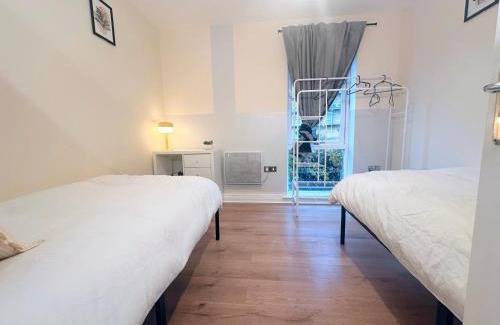 Wembley Central Apartment | Wembley Stadium Serviced Accomodation, by Edens