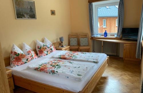Admont Bed & Breakfast | Wengerwirt zur Laube