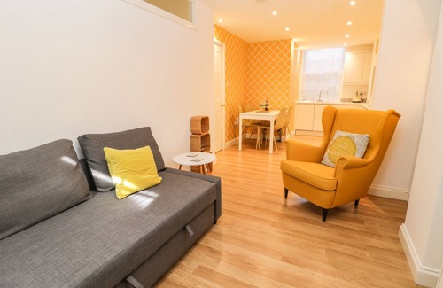 West Cliff Cottage | WEST CLIFF APARTMENT, country holiday cottage in Whitby