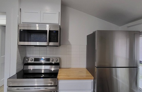 West Lawn Apartment | West Lawn Retreat