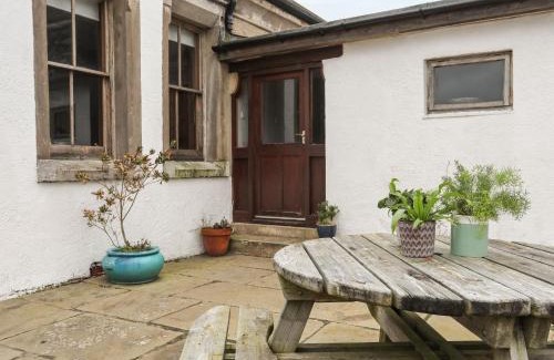 Llaneilian House | West Point Lynas Lighthouse Keeper's Cottage