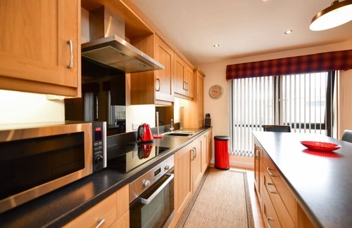 Troon Apartment | West Portland View Apartment A