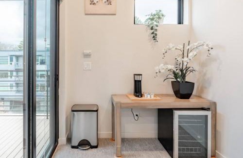 North Admiral House | West Seattle's Modern Townhome