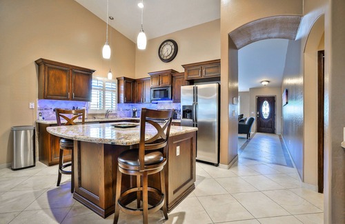 Estrella Park House | West Valley Delight! 4 Bedroom, Avondale area w/Pool, Putting Green, Near 1-10