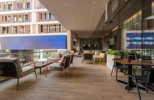 Doha Hotel | West Walk Retaj Hotel