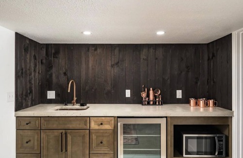 Edgewater House | WestboundBNB ๐Cedar Spa ๐ถ Friendly, 10min to ๐