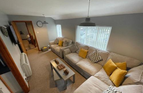 Brecon House | Westend Holiday Let 3 Brecon