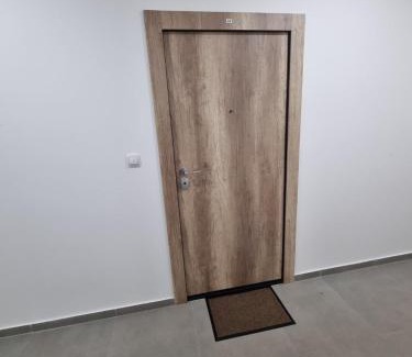 Bijeljina Apartment | Western