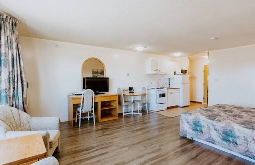 Cold Lake Hotel | Western Budget Plus Cold Lake