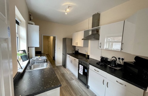 Crewe Apartment | Western House - By Sigma Stays