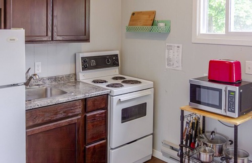 Bloomfield House | Westlake Cottages The Rosehall PEC Waterfront Stay