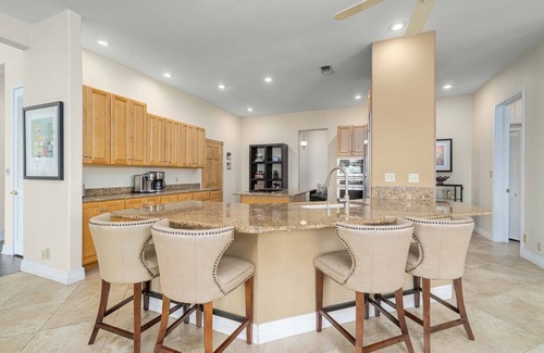 High Oaks House | Westlake Hills Retreat Minutes from Downtown