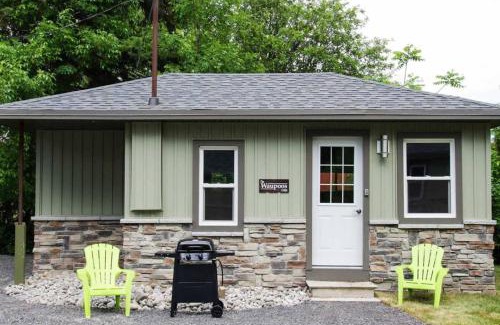 Bloomfield House | Westlake Waupoos Cottage