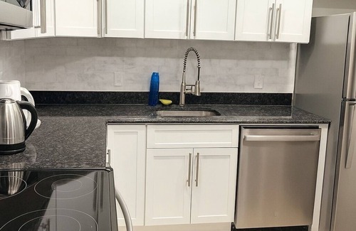 West New Haven Apartment | Westville Easy Stay 2BR Near Yale Wifi