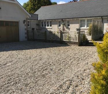 Aboyne House | Westwood Cottage