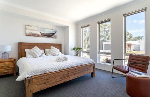 Vasse House | Whale of a Time - Vasse