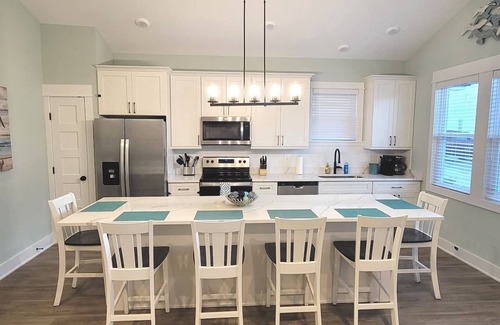 Corolla Village Condo | Whalehead Waves: New Condo - Steps to the Beach