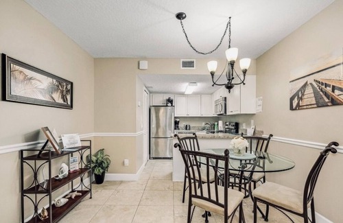 Cape Caneveral Beach Gardens Condo | What is missing from this Oceanside vacation paradise?“YOU”