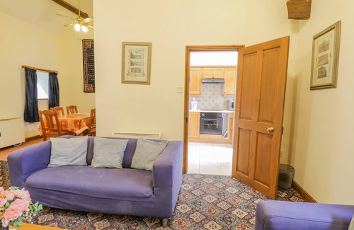 Briggswath Cottage | WHEELHOUSE COTTAGE, pet friendly, with a garden in Fylingthorpe