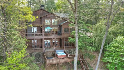 Blue Ridge House | When in Rome - Luxury Lakeside Blue Ridge Cabin - Spacious Lakeside Luxury, Hot Tub, Game Room, Lake Dock, Steps To Lake Blue Ri