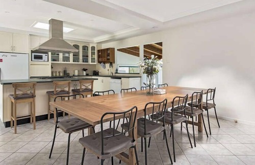 Conjola Park House | Where We Escape - Holiday Management welcomes you to The Lake House, Conjola park