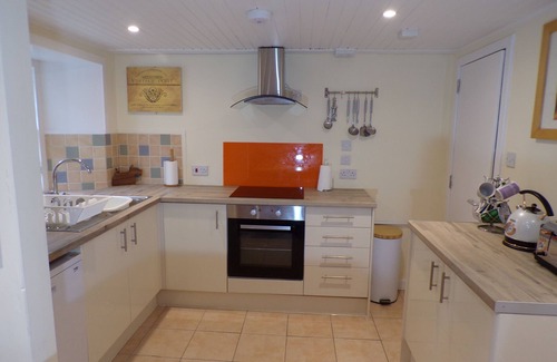 Falkland House | Whinstone Holiday Home in Falkland