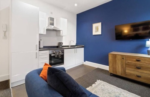 Pontrilas Apartment | WhiskAwayStays - Foregate Studio - No. 3