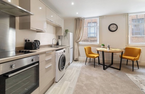 Pontrilas Apartment | WhiskAwayStays - Jenkins House - Apartment 1