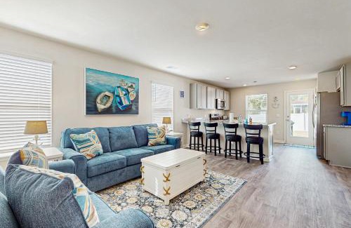 Ocean Isle Beach House | Whispering Breeze