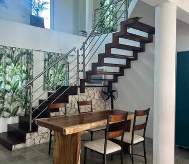 Whitehouse House | Whispering Clouds Beach House