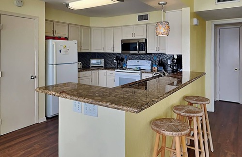 Terramar Beach House | Whispering Sands Beachfront | Community Pool