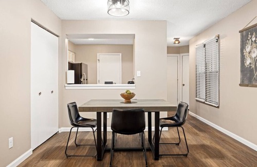 Orange Prairie Condo | Whispering Willow Retreat: 2BD 2BA Nature Oasis