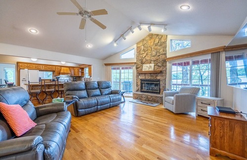 Lake of the Ozarks House | Whispering Winds - Great House on a Great Point