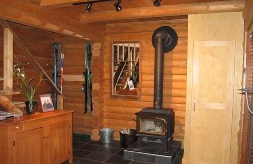 Whistler Cay Estates Cabin | Whistler Cay, Sleeps 6 Adults/2 children, 3 Bedroom Cabin