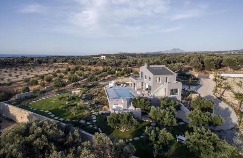 Adele Villa | White Grace - A Seductive World of Luxury