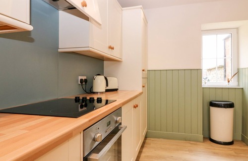 Kirriemuir Cottage | White Hillocks Farm House