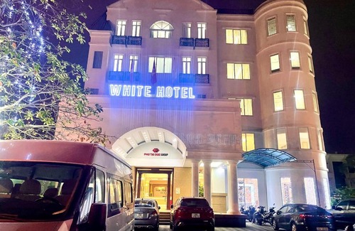 Ha Tinh Hotel | White Hotel