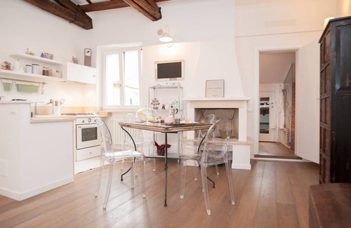 Orvieto Apartment | White House in the historic center of Orvieto - parking included