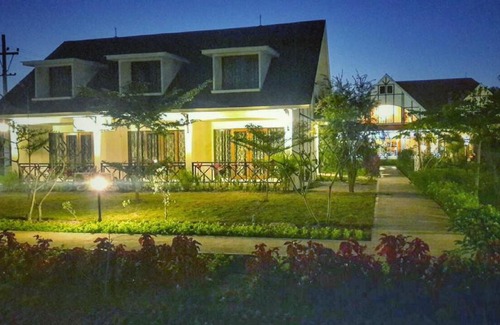 Shwenyaung Hotel | White Orchid Hotel