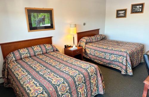 Algoma District Hotel | White River Motel