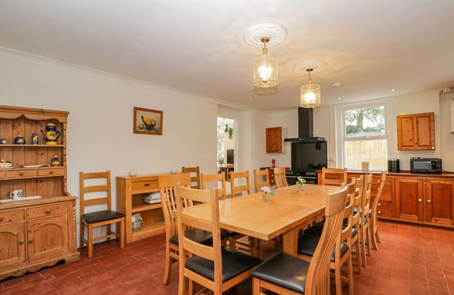 Whitchurch Cottage | WHITE ROSES, pet friendly, character holiday cottage in Monmouth