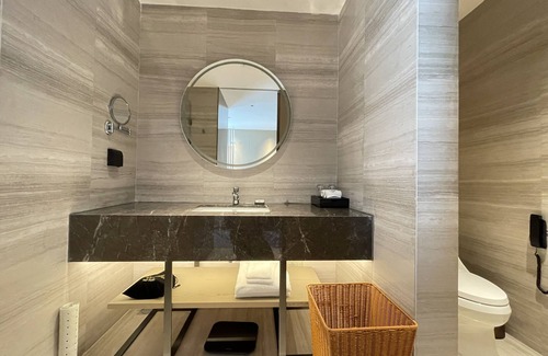 Nanhai Hotel | White Swan VYV Hotel
